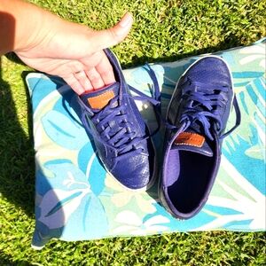 Cole Haan women's modern sneakers. Navy blue size 5.0